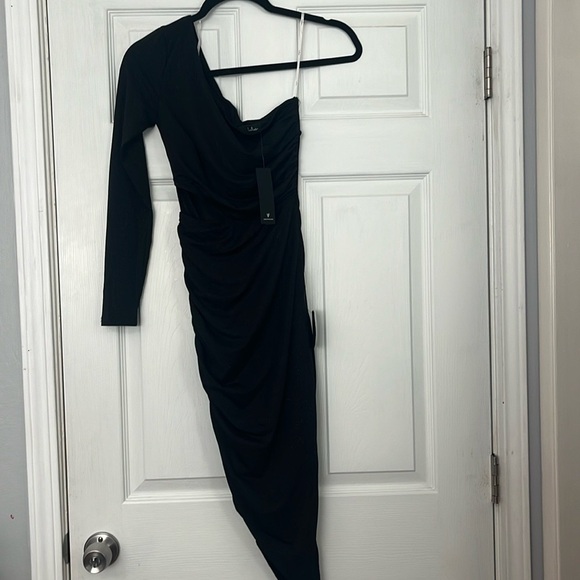“Lulus: One- Shoulder evening dress size XS” - Picture 2 of 12